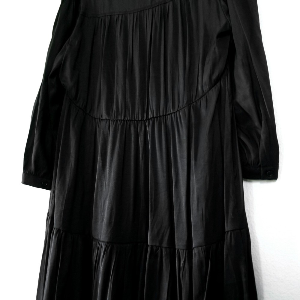NWT Vici Tiered Long Sleeve Maxi Dress in Black Large - Picture 8 of 10